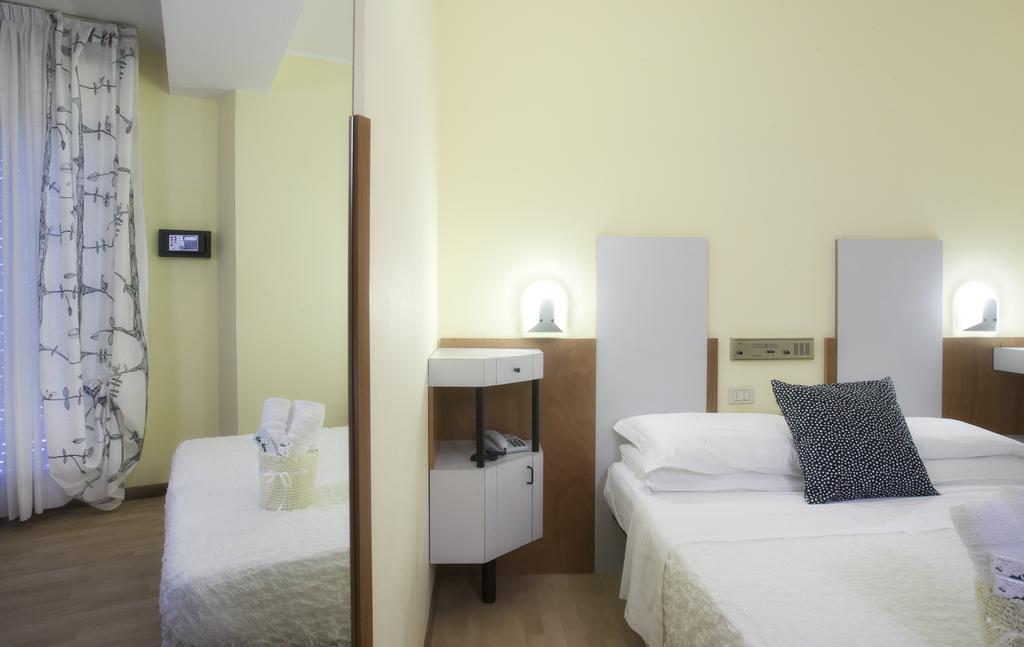 Hotel Bel Air Riccione Kültér fotó