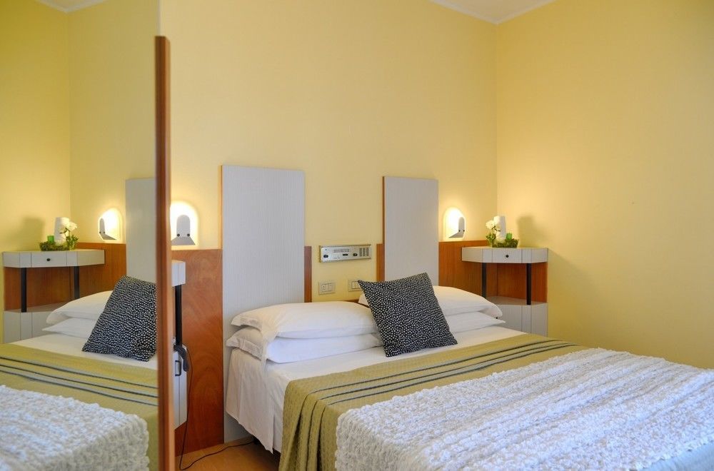 Hotel Bel Air Riccione Kültér fotó